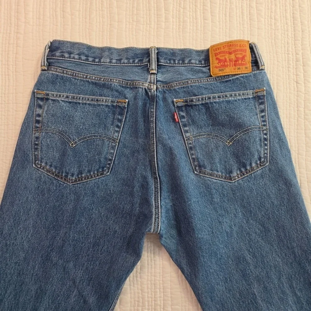 Levi's‎ 505 Jeans Men's 36x30 Med Wash 100% Cotton Straight Leg Classic Fit EUC